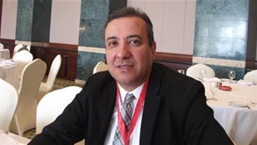 الدكتور هشام الخياط أستاذ أمراض الكبد